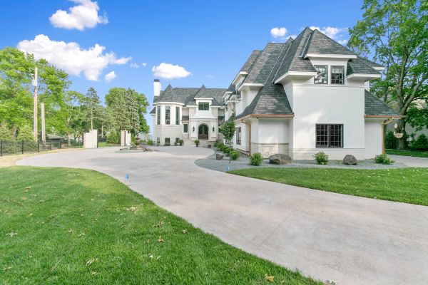 Cost of Concrete Driveway Installation in Yukon