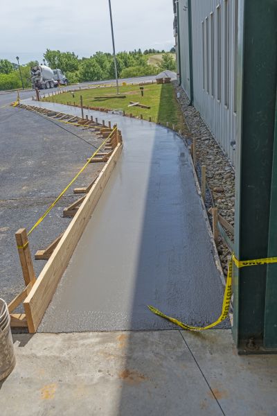 Concrete Sidewalk Paving in Yukon